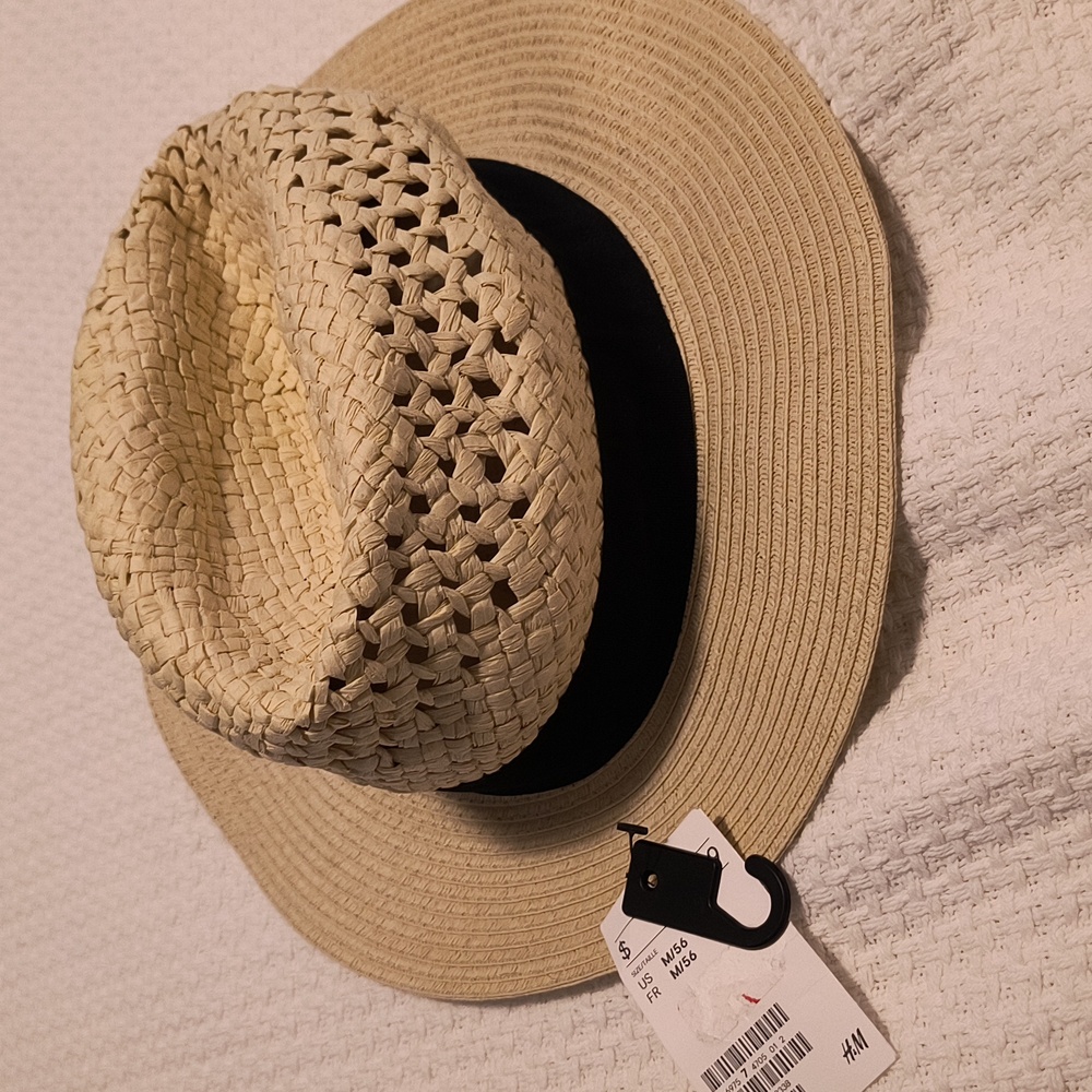 Straw hat